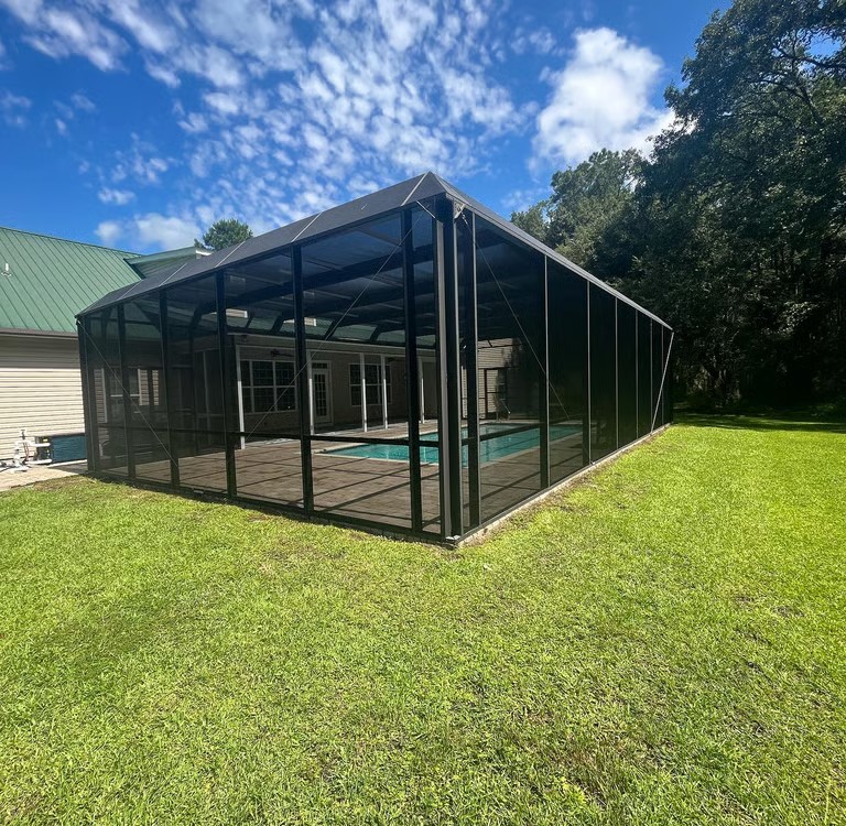 Completed panoramic screen enclosure