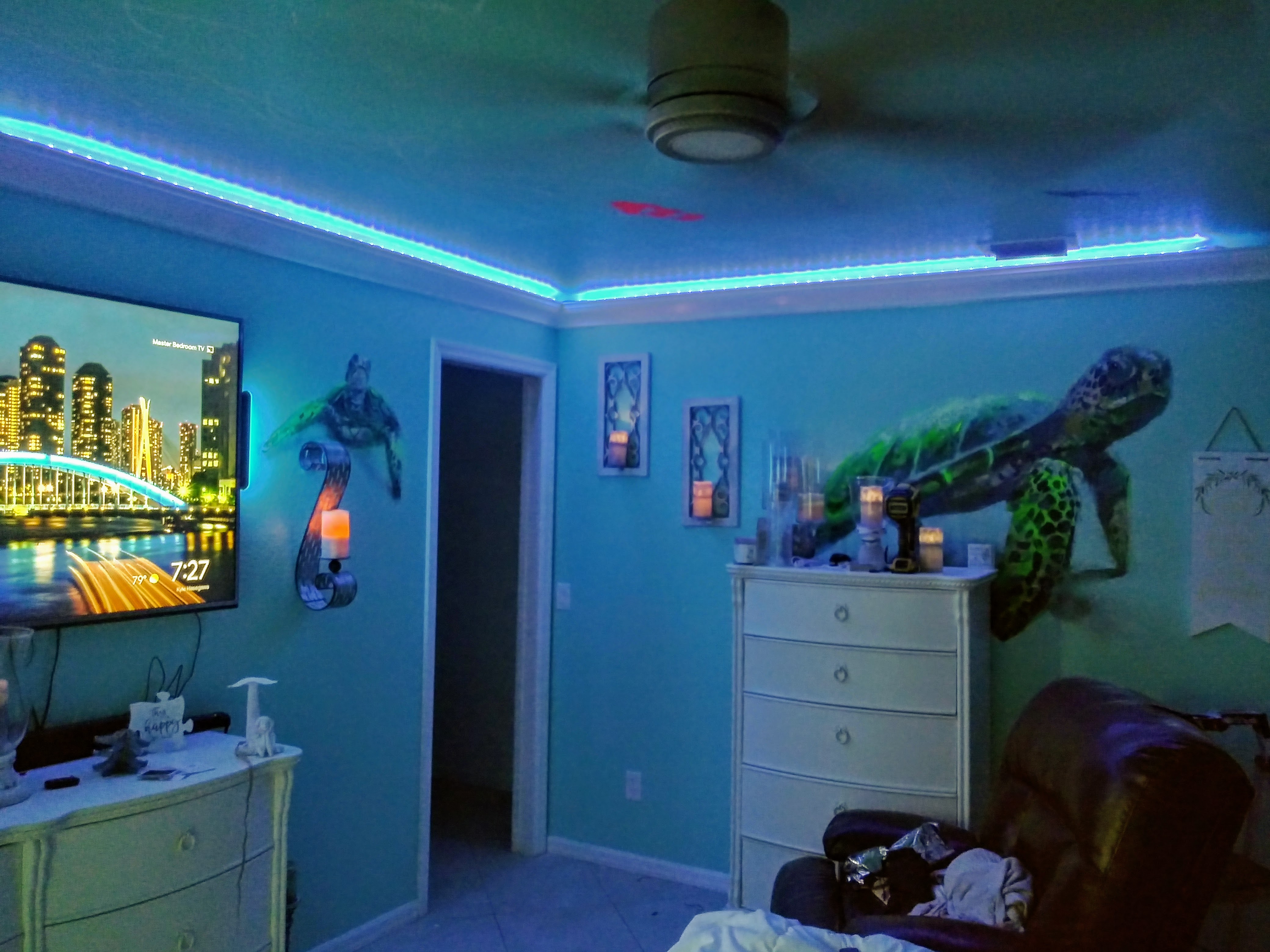 Underwater sea turtle bedroom mural with painted ceiling and wall